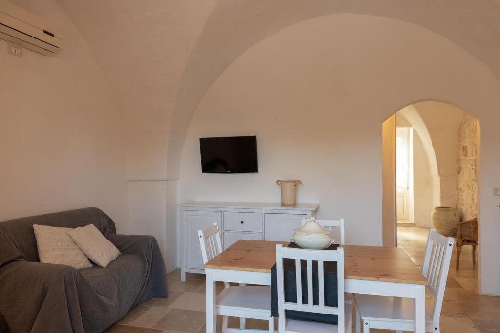 Masseria Pugliese Farm 오스투니 외부 사진