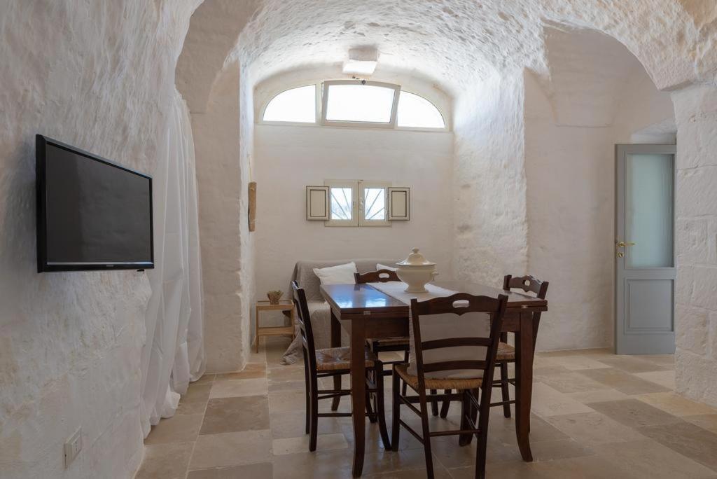 Masseria Pugliese Farm 오스투니 외부 사진